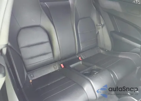 2014 Mercedes-Benz C 350 Sport 4Matic z USA, uszkodzony, nr VIN WDDGJ8JB2EG283970